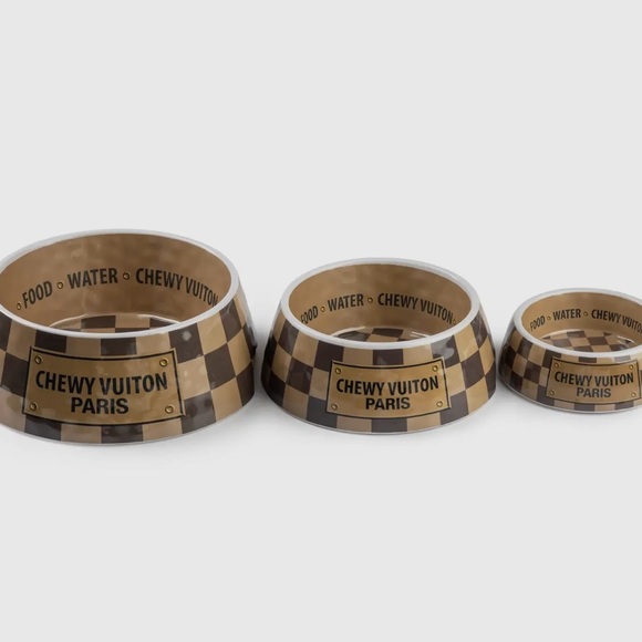 CHEWY VUITON Bowls & Mat
Set (Brown & Cream) - Picture 2 of 3